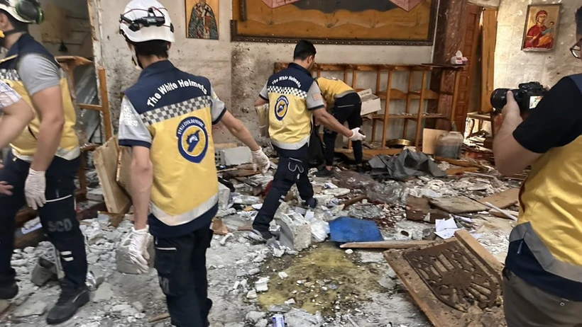 “Şam’daki Kilise Önünde İntihar Saldırısı: 50’den Fazla Yaralı, Mahallede Panik”